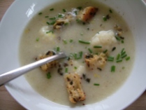Cauliflower soup with mustard croutons